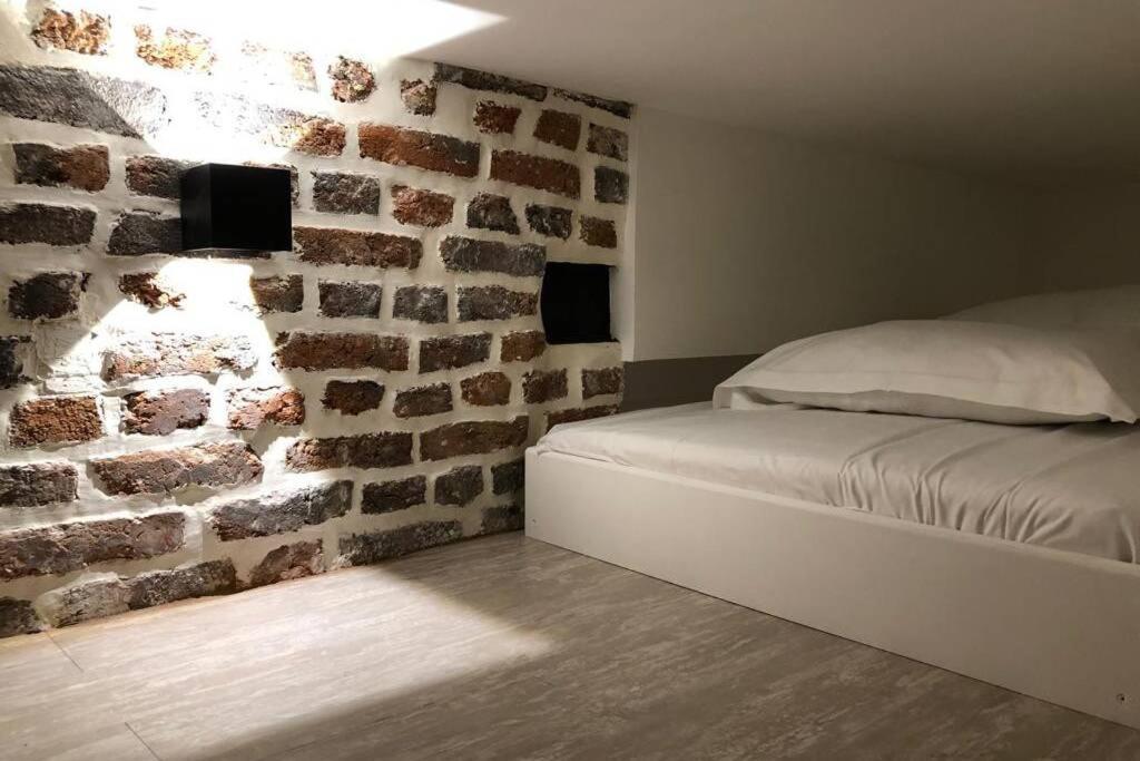 Cinq Diamants, Neuf Equipe Appartement Parijs